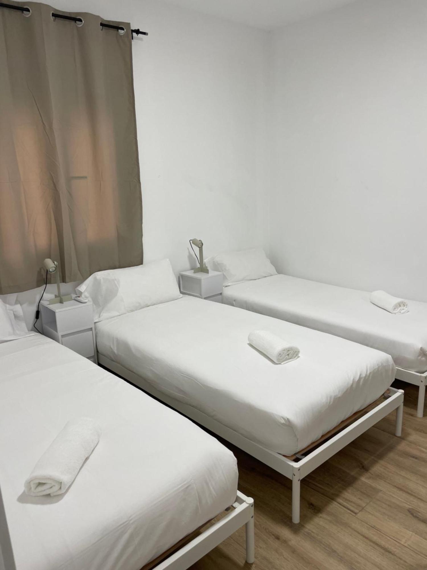 Apartamentos Tarradellas Sants Estacio Barcelona Eksteriør bilde