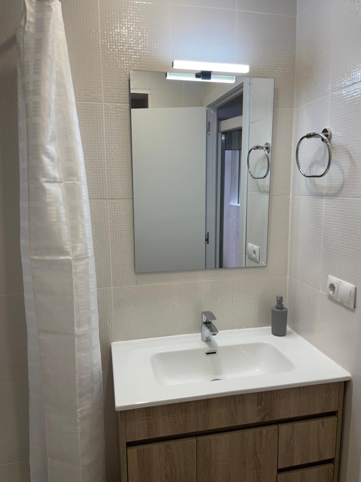 Apartamentos Tarradellas Sants Estacio Barcelona Eksteriør bilde