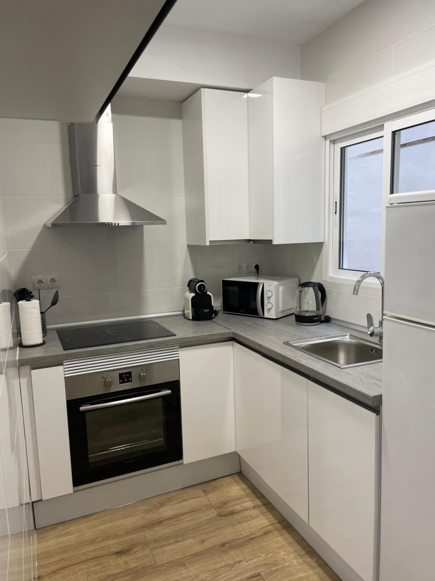 Apartamentos Tarradellas Sants Estacio Barcelona Eksteriør bilde