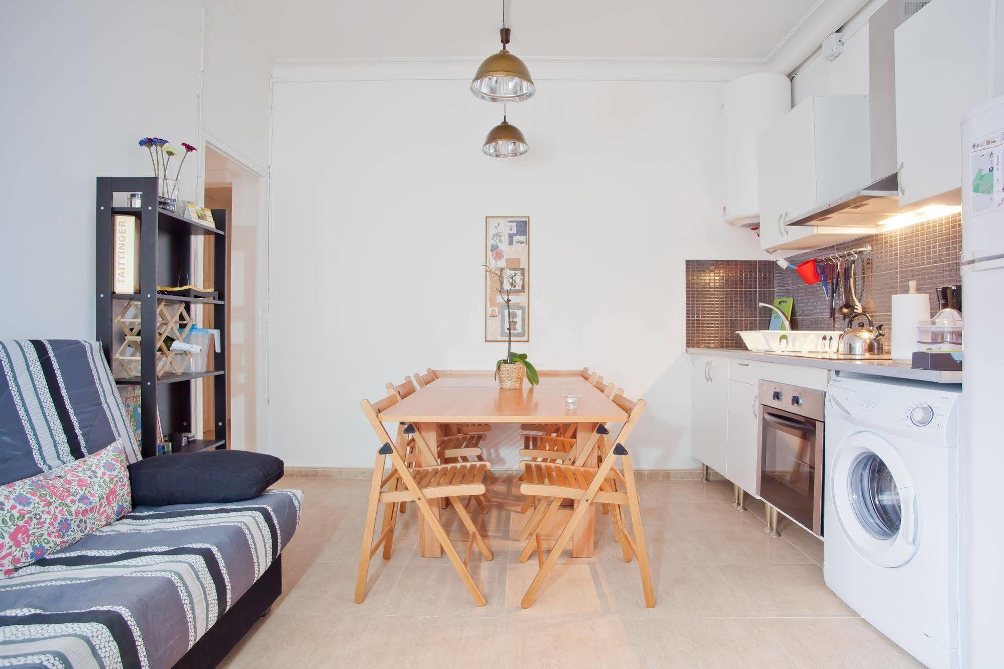 Apartamentos Tarradellas Sants Estacio Barcelona Eksteriør bilde