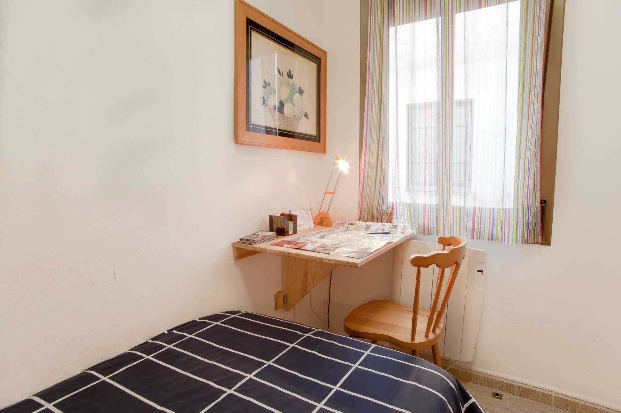 Apartamentos Tarradellas Sants Estacio Barcelona Eksteriør bilde